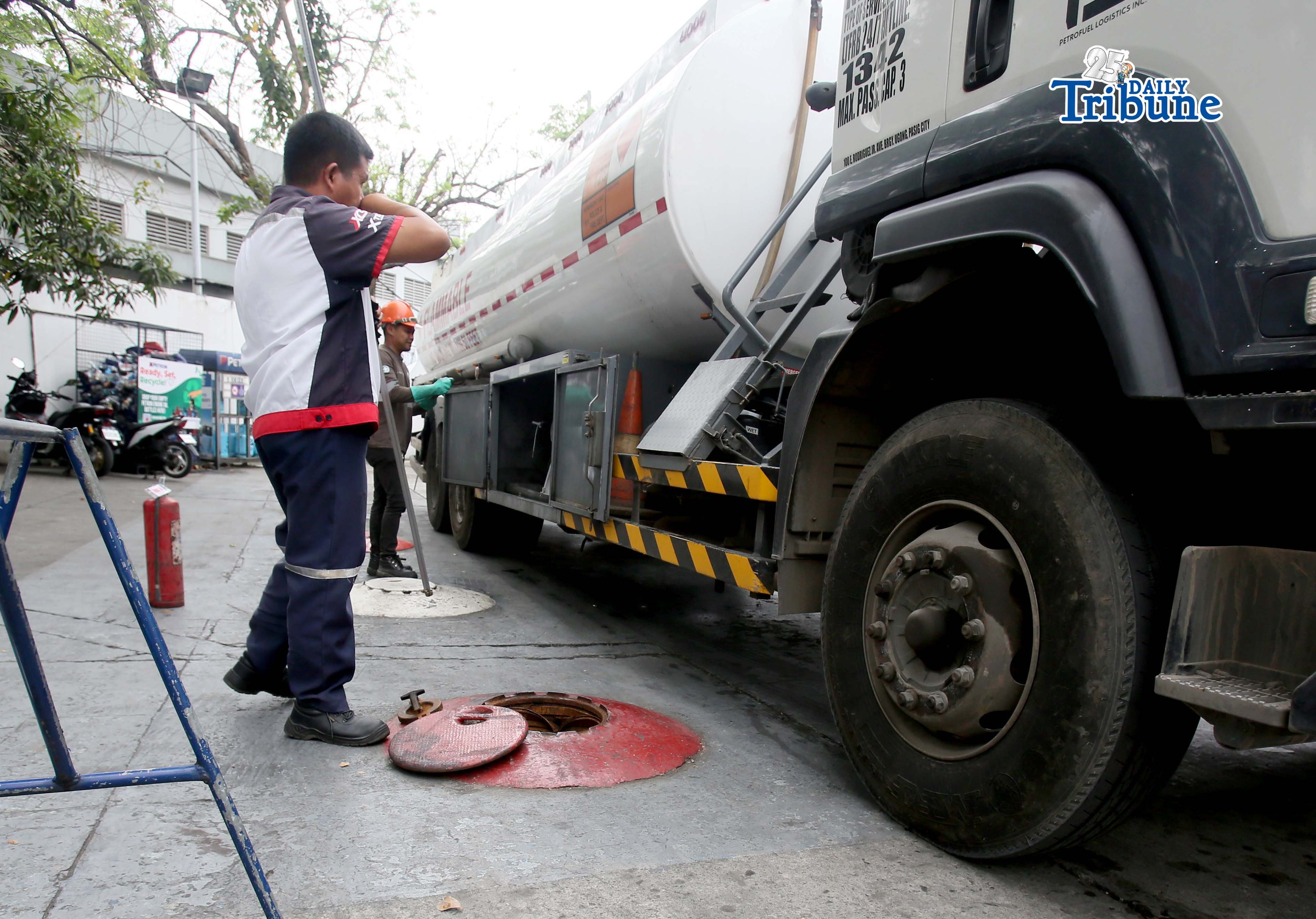 DOE tracks orders as fuel supply lasts 50 days