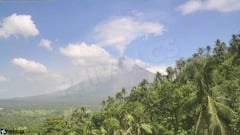 Mayon still under Alert Level 3 after 65 days