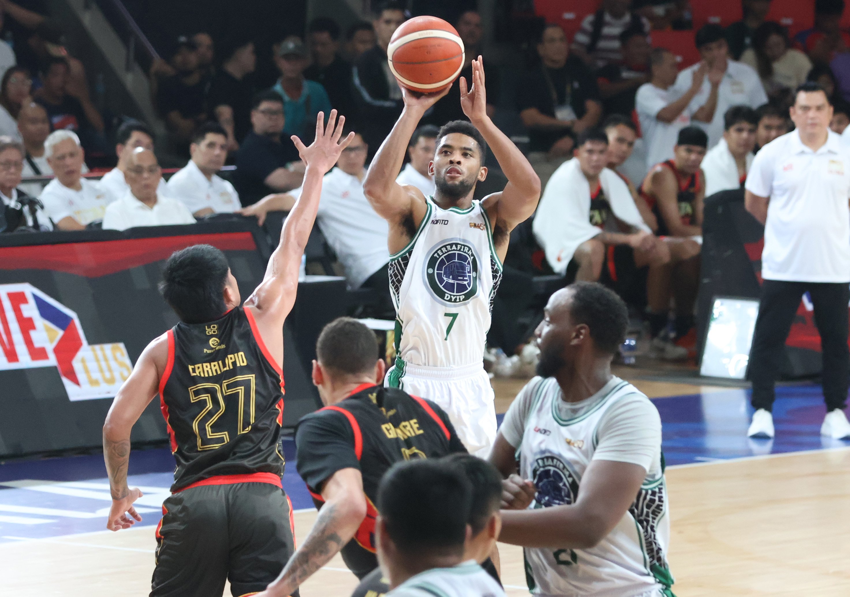 Dyip sizzle early, crush Giant Risers by 30
