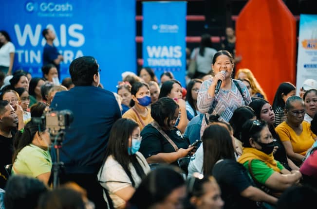 Hundreds of nano, micro, small, and medium entrepreneurs (NMSMEs) join the Wais Tindera Caravan in Quezon City. The financial literacy program highlights the benefits of leveraging digital financial platforms and shares practical tips on responsible borrowing