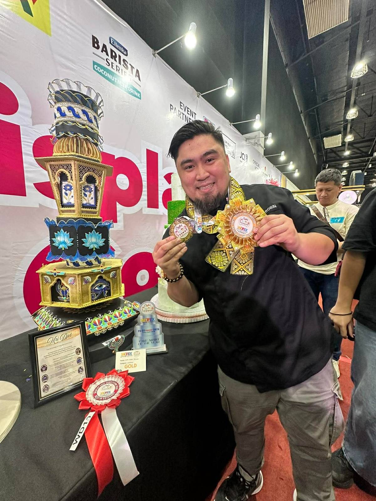 CHEF John Robin Pecson is Cake Fiesta's Cake Artist of the Year.