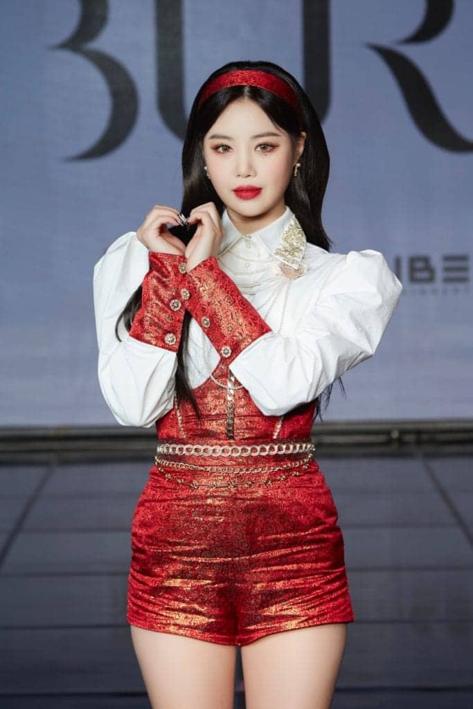 Soojin ex-G-Idle member