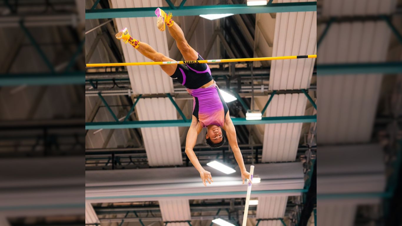 Obiena, Cabang enter World Indoor Championships