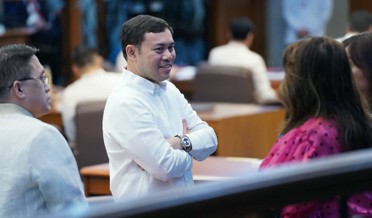 Senator Mark Villar expresses his support for Senate Bill No. 1822 or the National Autism Care, Support, and Inclusion Act. The measure aims to provide "dignified access" to specialized care for Filipinos with Autism Spectrum Disorder. A goal to institutionalize affordable treatment plans and inclusive opportunities, ensuring that families, especially those in rural areas, get a faster response.| Aram Lascano