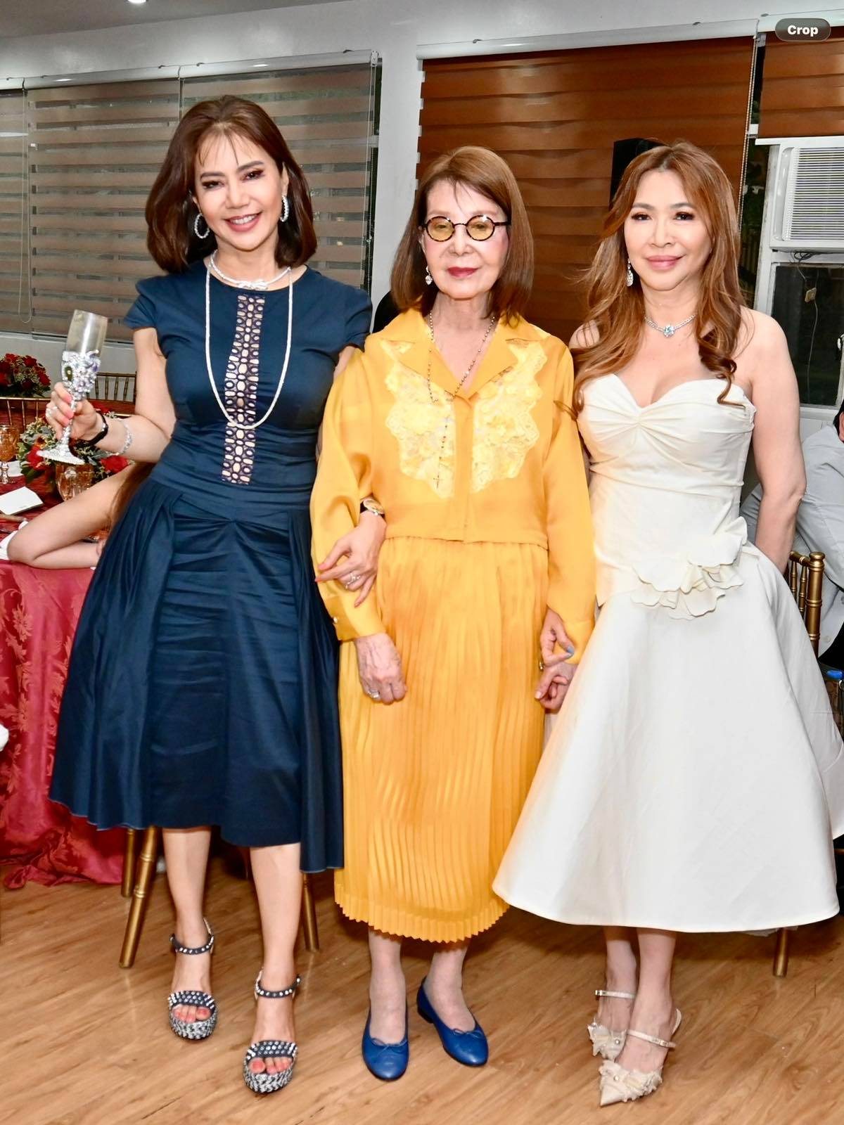CONSUL Helen Ong with Selection Committee, your columnist, and Ruby Chua