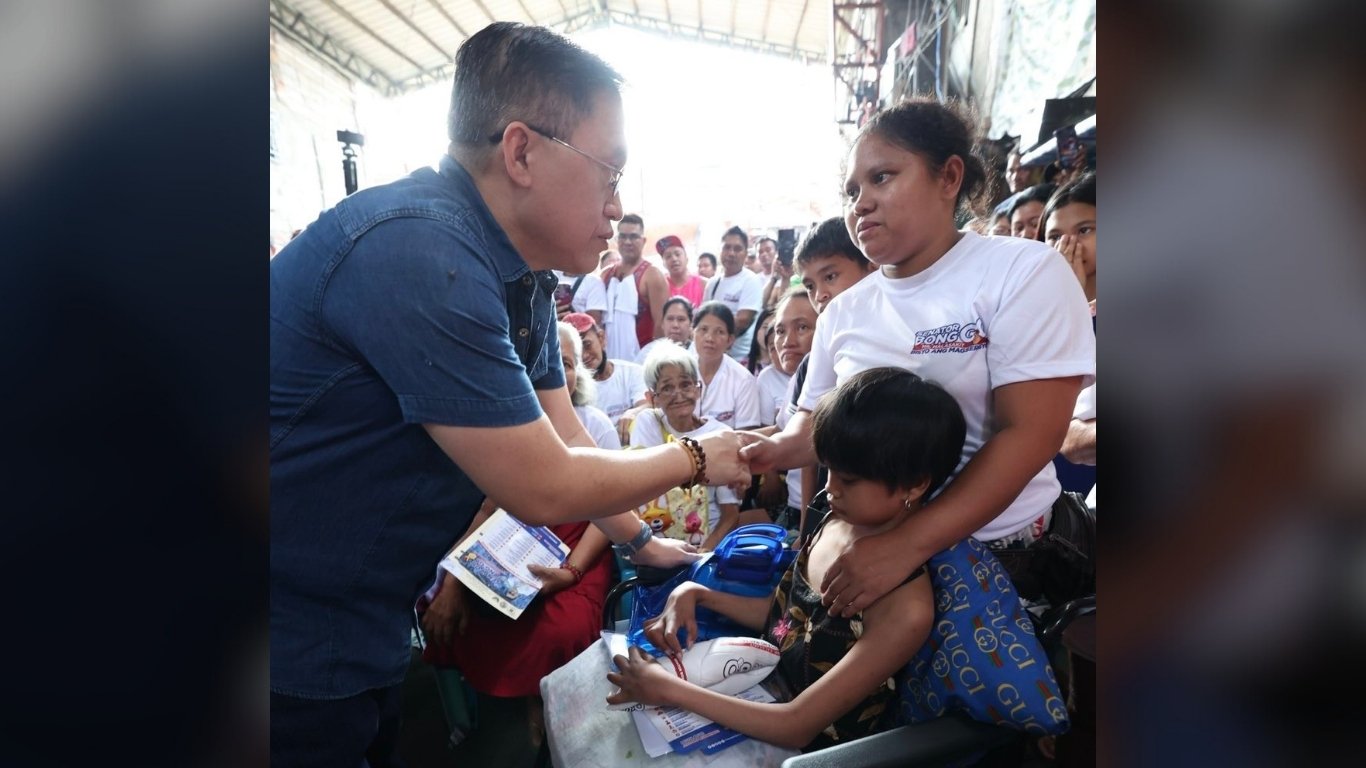 Go aids Tondo fire victims