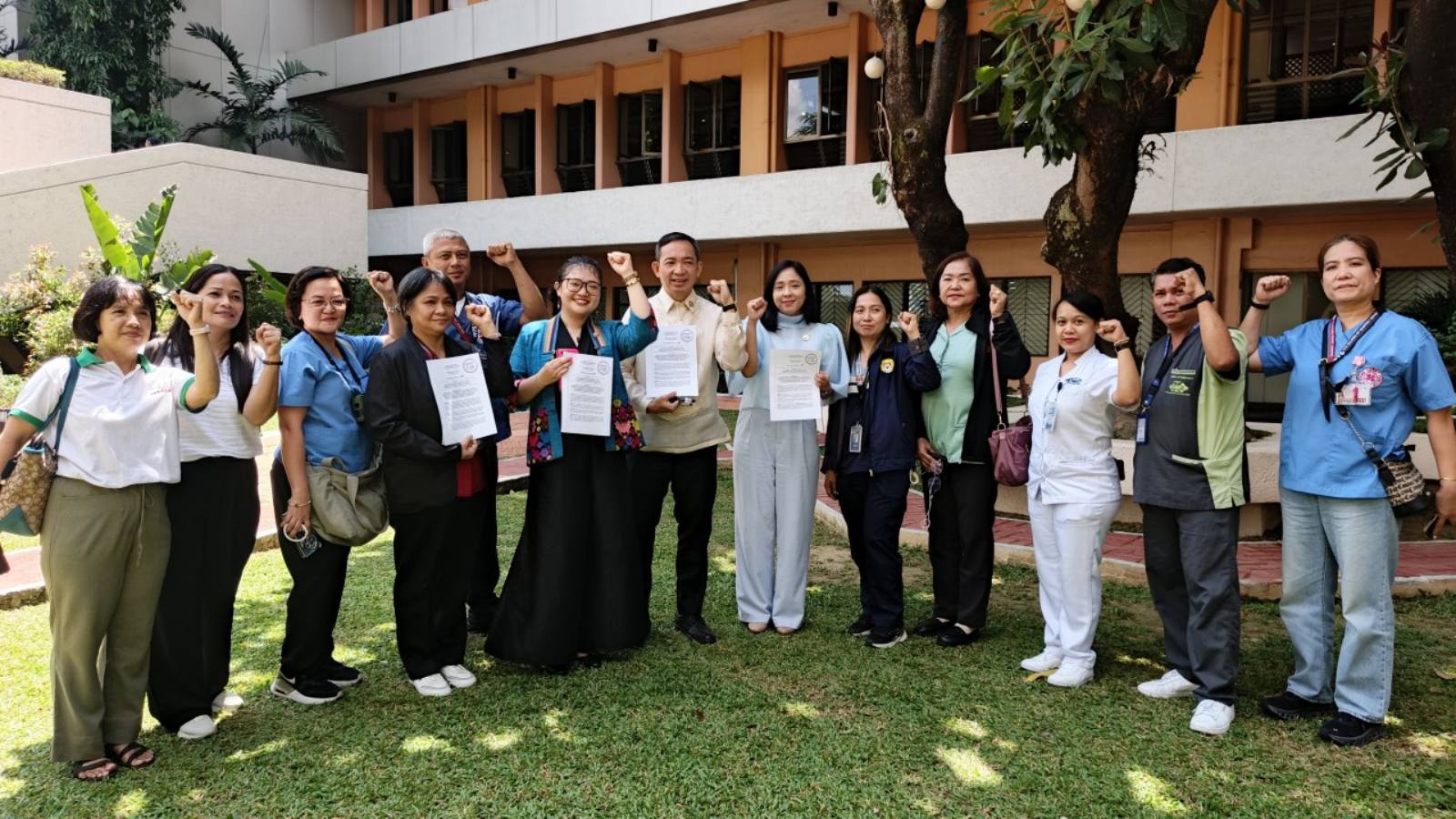 Makabayan seeks probe into unpaid health worker allowance
