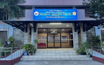DepEd 6 bans mandatory graduation fees for school year 2025–2026