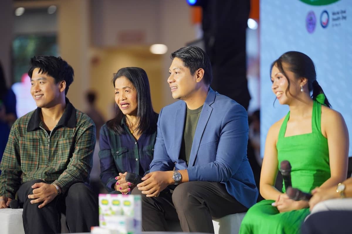FROM left: lifestyle content creators The Aguinaldos and Macoy Dubs join Haleon Philippines Polident representative Lia Magno in expressing support for the 'Ngiting Tagumpay' advocacy, which aims to raise awareness on oral health and improve access to dental care for Filipinos.