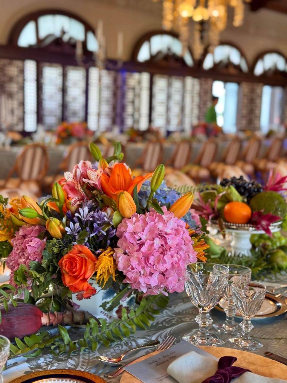 Stunning tablescape and floral arrangement by Jonathan Rachman.