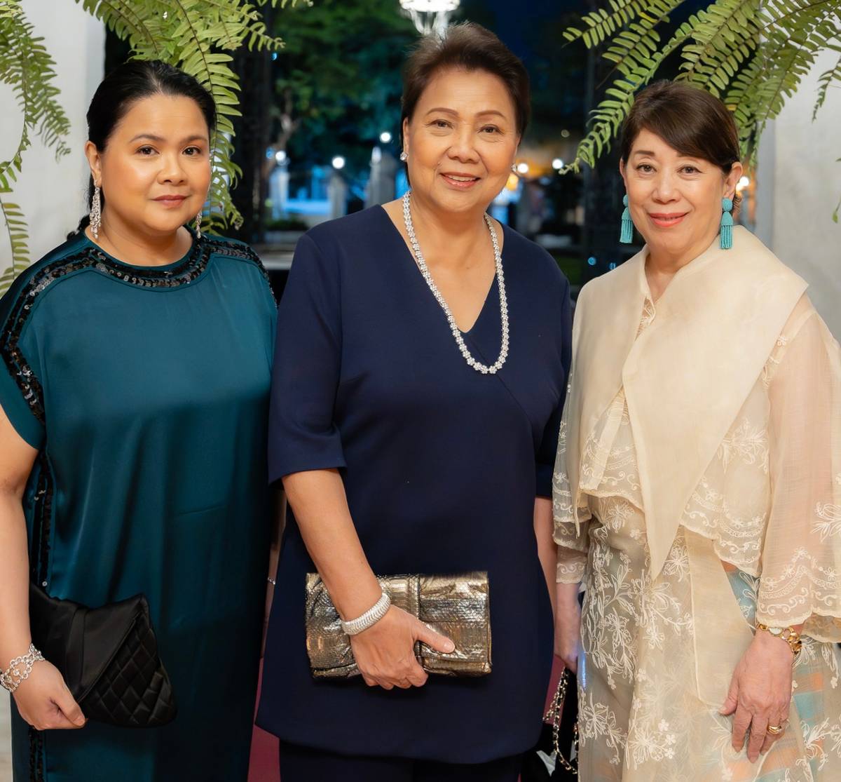 Carissa Coscolluela, Linda Oledan and Doris Ho.