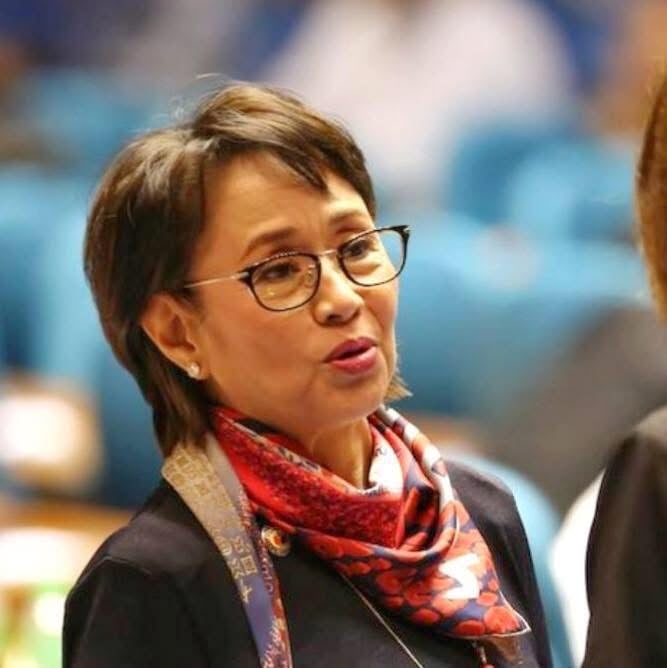 Vilma Santos puts public service first, pauses film plans