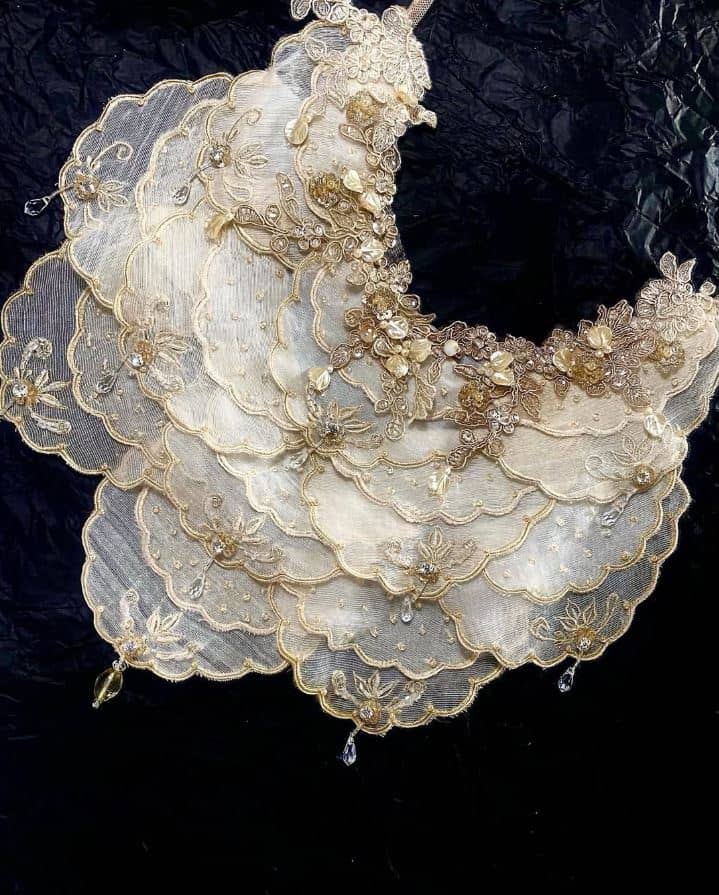 NECKPIECE