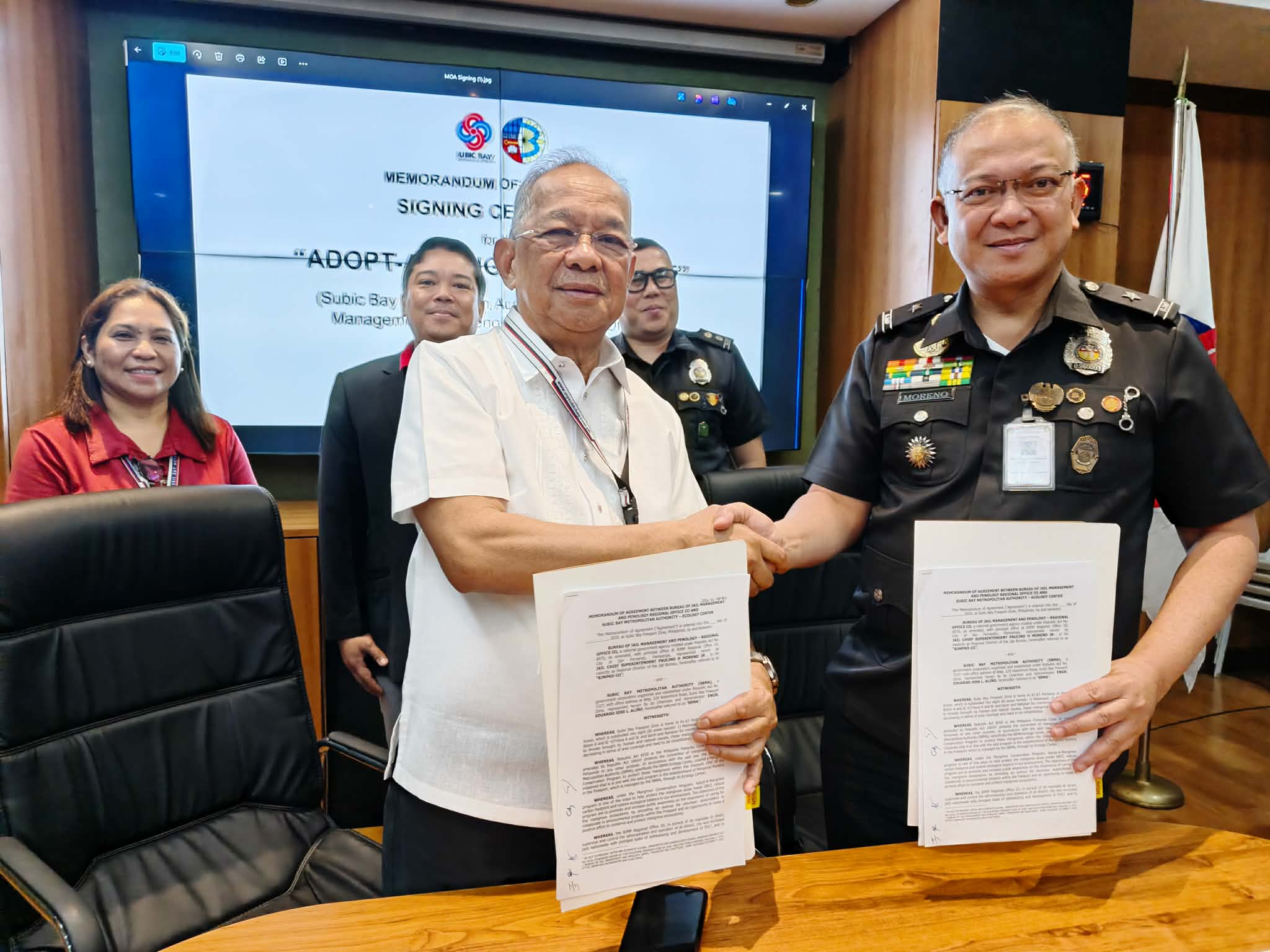 SBMA, BJMP partner to nurture 100 mangrove seedlings in Subic Freeport