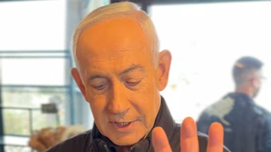 Netanyahu mocks social media rumors of his death