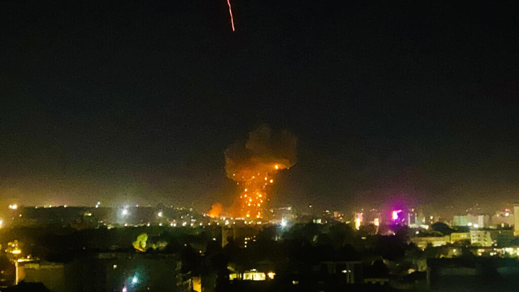 Afghanistan accuses Pakistan after Kabul hit by blasts