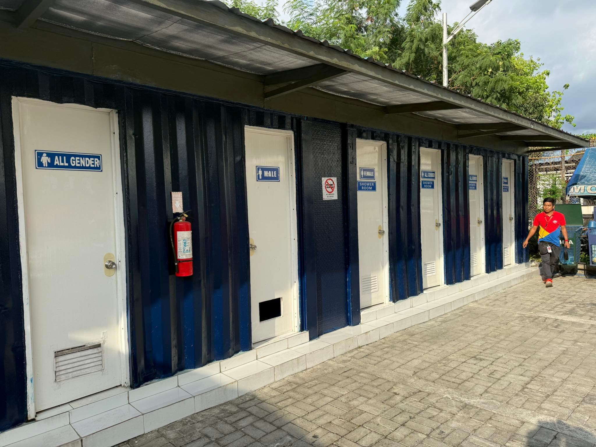 MMDA opens shower facilities for cyclists, pedestrians in Pasig