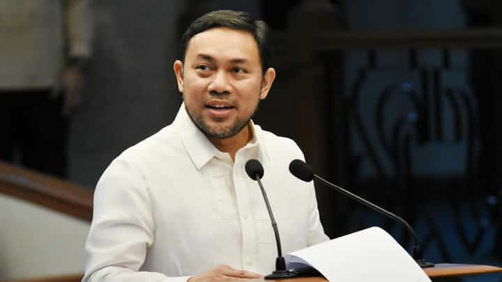 Mark Villar seeks swift probe, tighter school security after Las Piñas slay