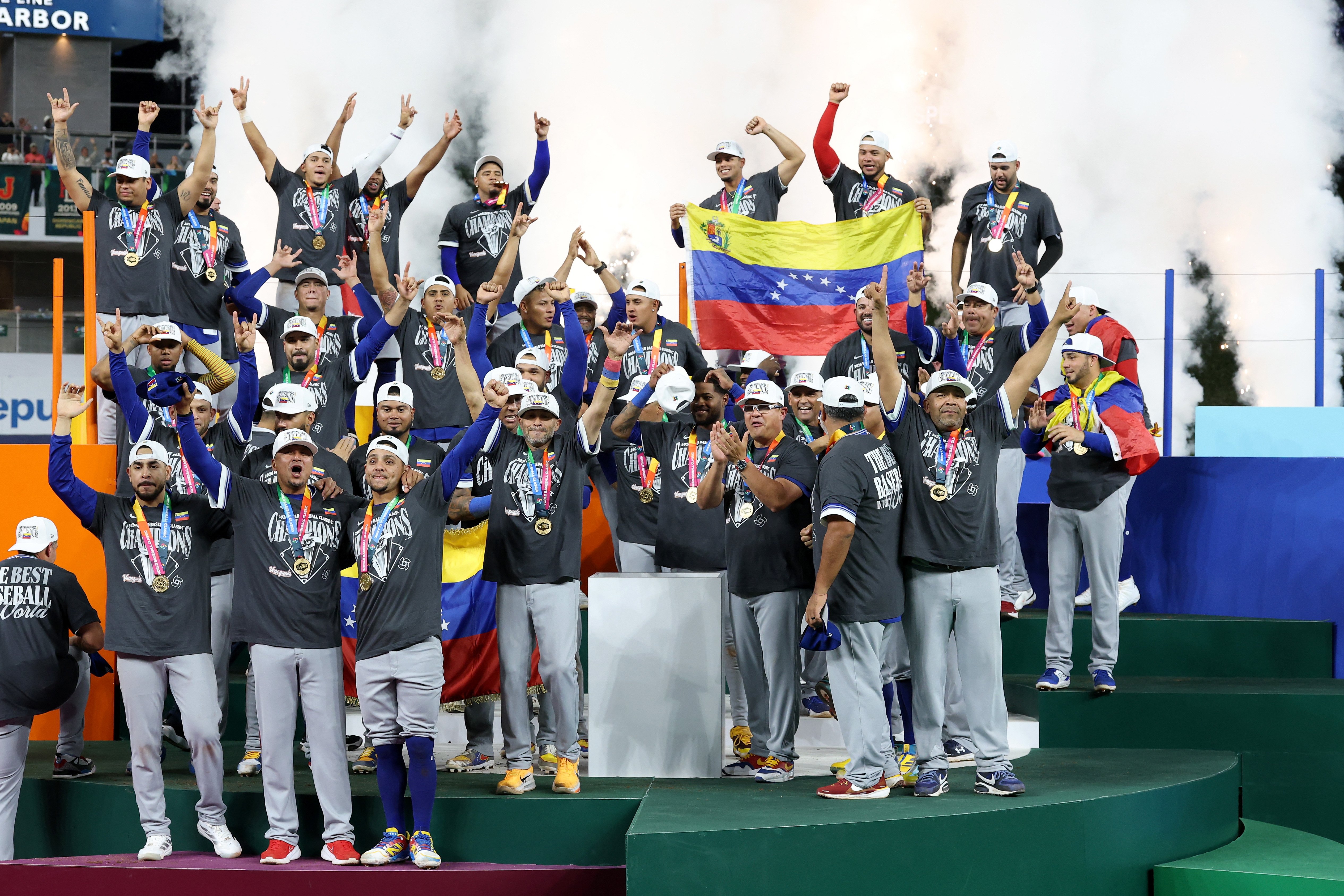 Viva Venezuela!: Venezuelans shock U.S. in politically-charged finale
