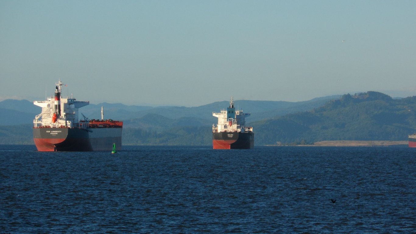 Marina backs bill tightening oversight of domestic shipping rates