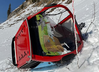 One killed as cable car plunges down Swiss mountainside