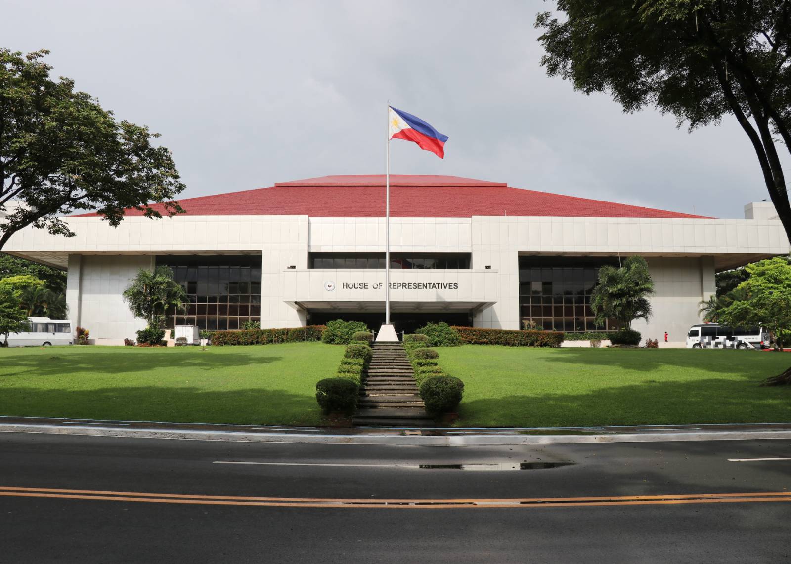 Lawmakers push gun safety, social media reforms anew