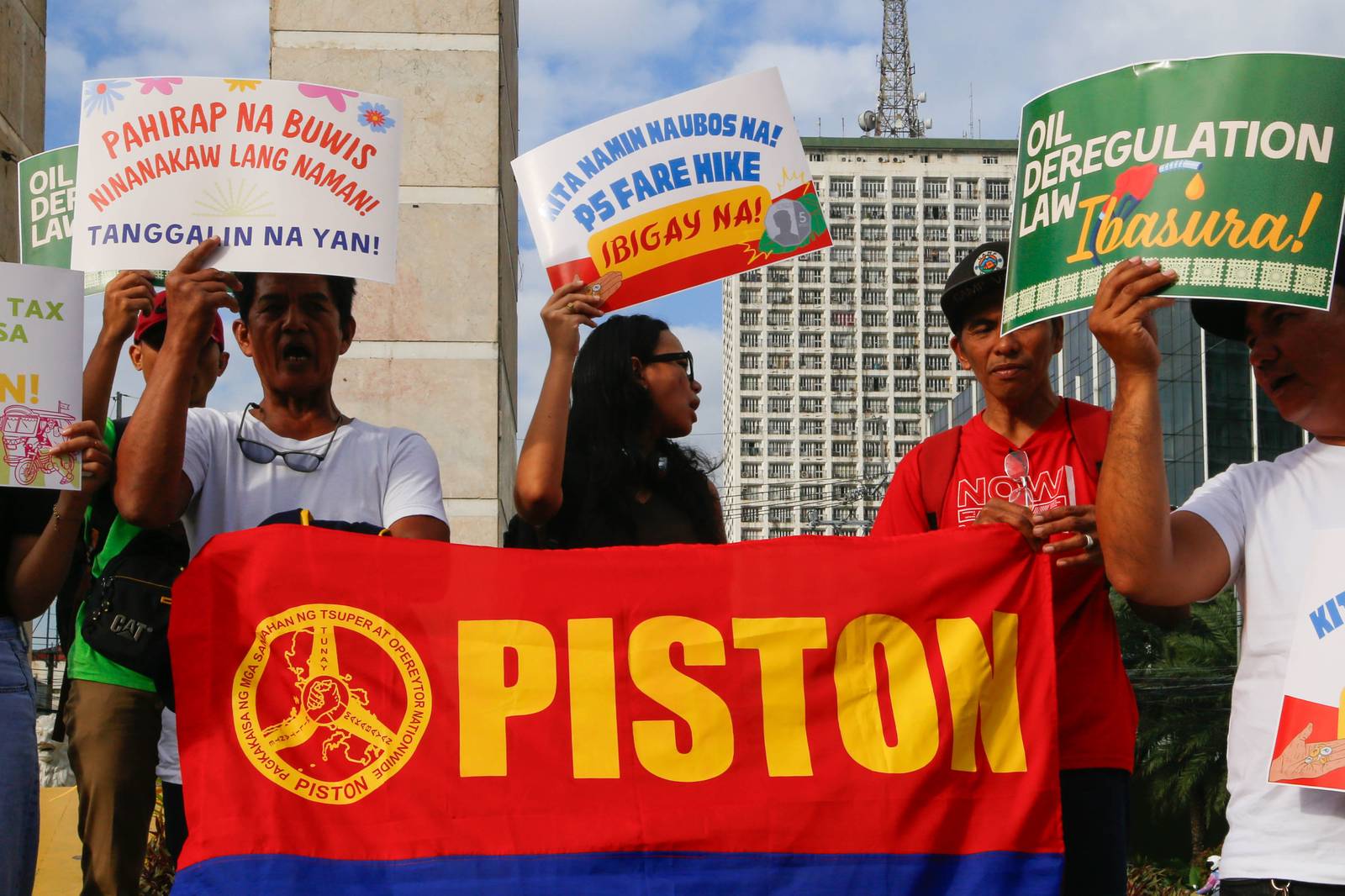 Transport group Piston and allies launch a nationwide strike at Welcome Rotonda in Quezon City on Thursday, 19 March 2026. Protesters are demanding a fuel price rollback and the abolition of VAT and excise tax on petroleum products. Similar protest actions are being held across the National Capital Region and other provinces.