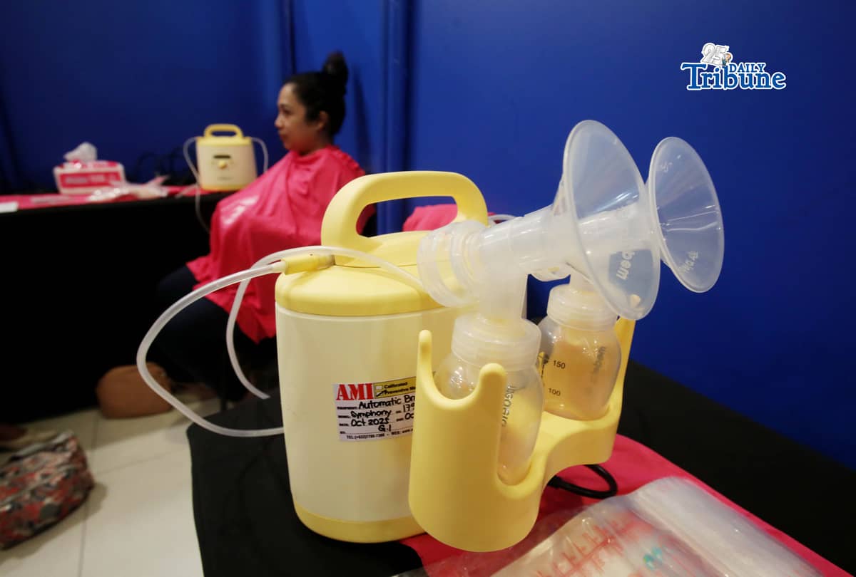 (March 20 2026) In celebration of Women’s Month hundreds of Lactating mothers donate breast milk as they participate the Quezon City Human Milk Bank’s milk-letting activity, “Gatas ng Buhay: A Life-Saving Collaboration of the Quezon City Human Milk Bank and SM Cares for Women,” held at SM City Fairview in Quezon City on Friday, March 20, 2026. The program aims to provide safe, life-saving nutrition to infants who cannot be breastfed by their own mothers, promote breastfeeding awareness and support, and build a community of donor mothers. Photo/Analy Labor