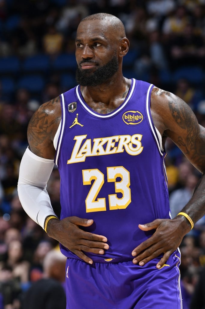 LeBron James breaks record for most NBA games played
