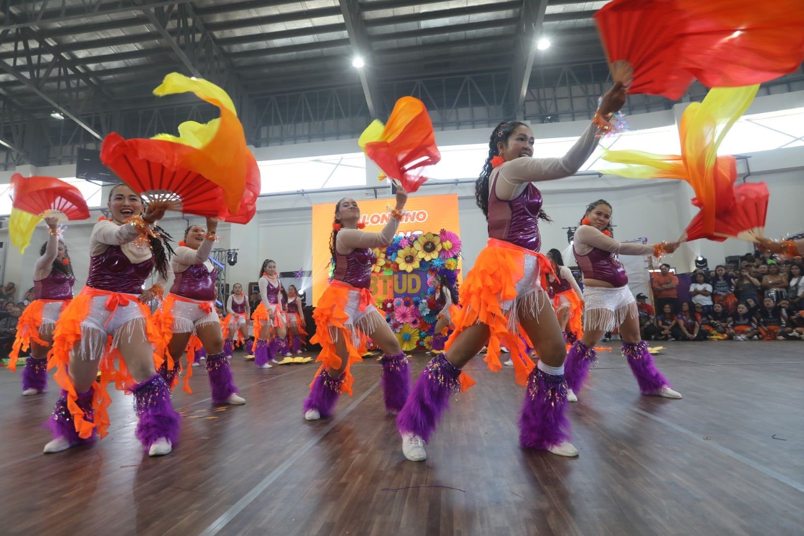 The women of Las Piñas came together in full force to celebrate the annual Women’s Month last Saturday (March 20, 2026) at the Villar Coliseum, in an event led by the Villar Foundation.

More than 3,000 participants from 20 barangays showcased their energy and unity through an exciting Zumba competition. Former Senator Cynthia Villar, together with Senators Mark and Camille Villar and several local officials, is seen in attendance.