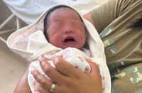 A baby is born at Pampanga’s newly launched floating clinic in Sasmuan, highlighting improved healthcare access for coastal communities under the Kalingang Kapampangan program.