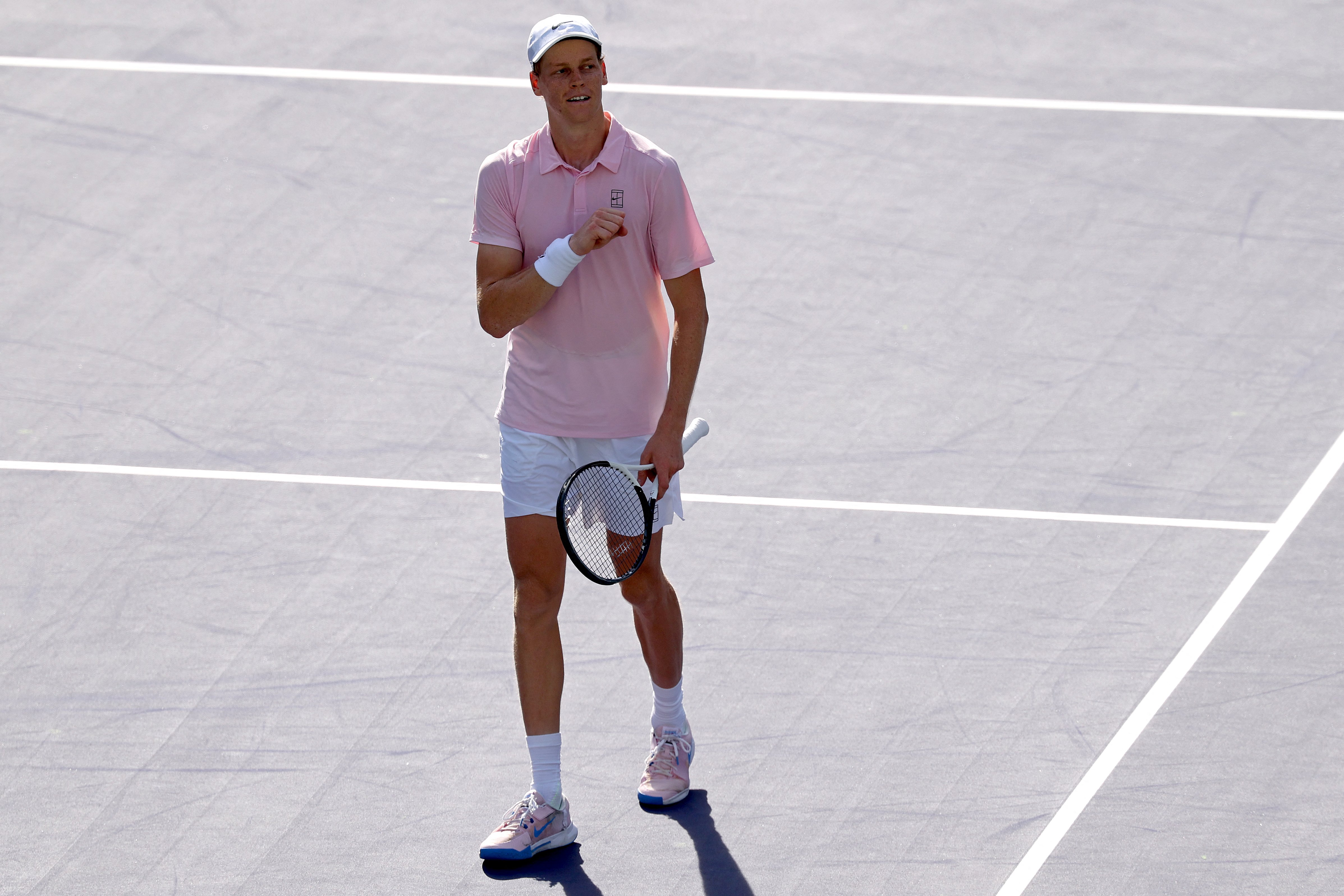 Sinner, defending champ Mensik advance to third round at Miami Open