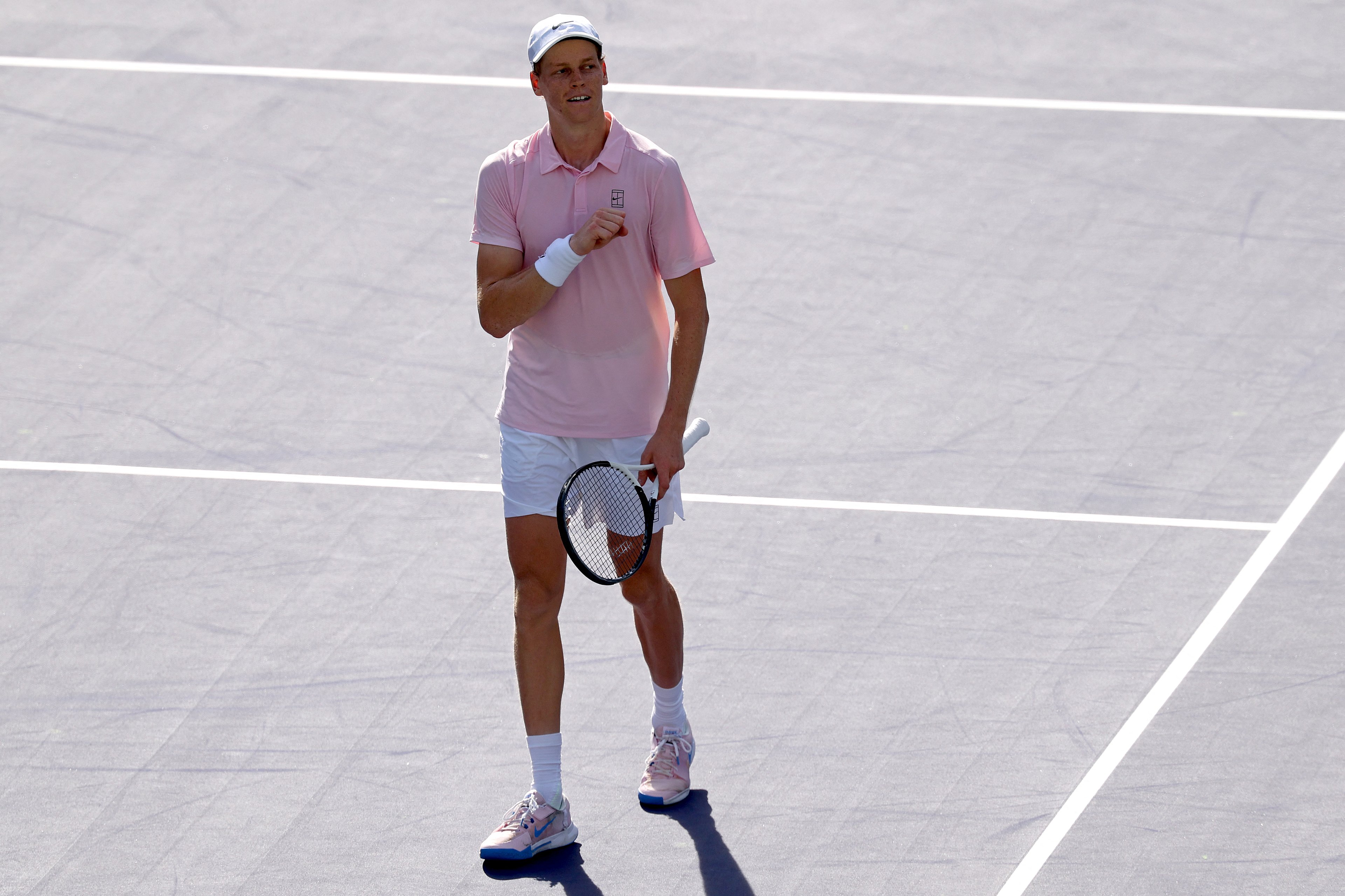 Sinner, defending champ Mensik advance to third round at Miami Open
