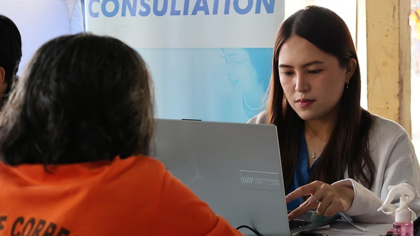 Mandaluyong, Pasig women get essential healthcare services