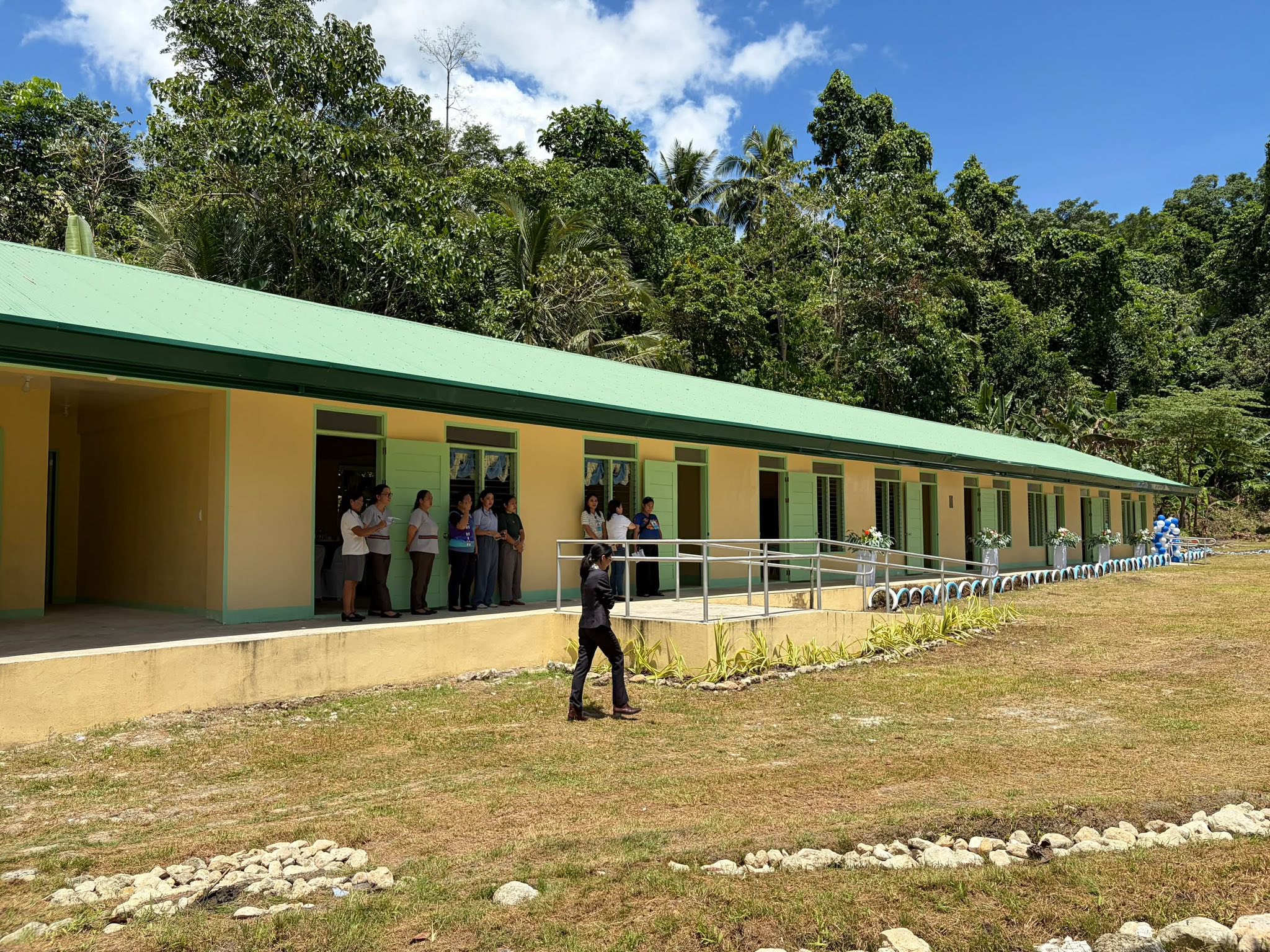 Japan turns over Bohol high school building
