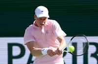 JANNIK Sinner coasts to a 6-3, 6-3 victory over 76th-ranked Damir Dzumhur to put his ‘Sunshine Double’ bid in motion in the men’s singles event of the Miami Open.