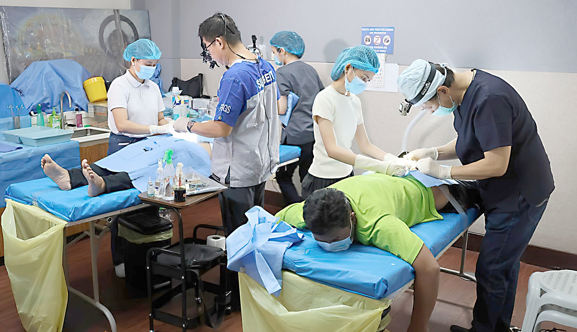 Tzu Chi volunteers give free minor surgeries