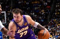Kennard hits game-winner as Lakers edge Magic; Doncic faces suspension