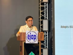 SEC firm on broker term cap