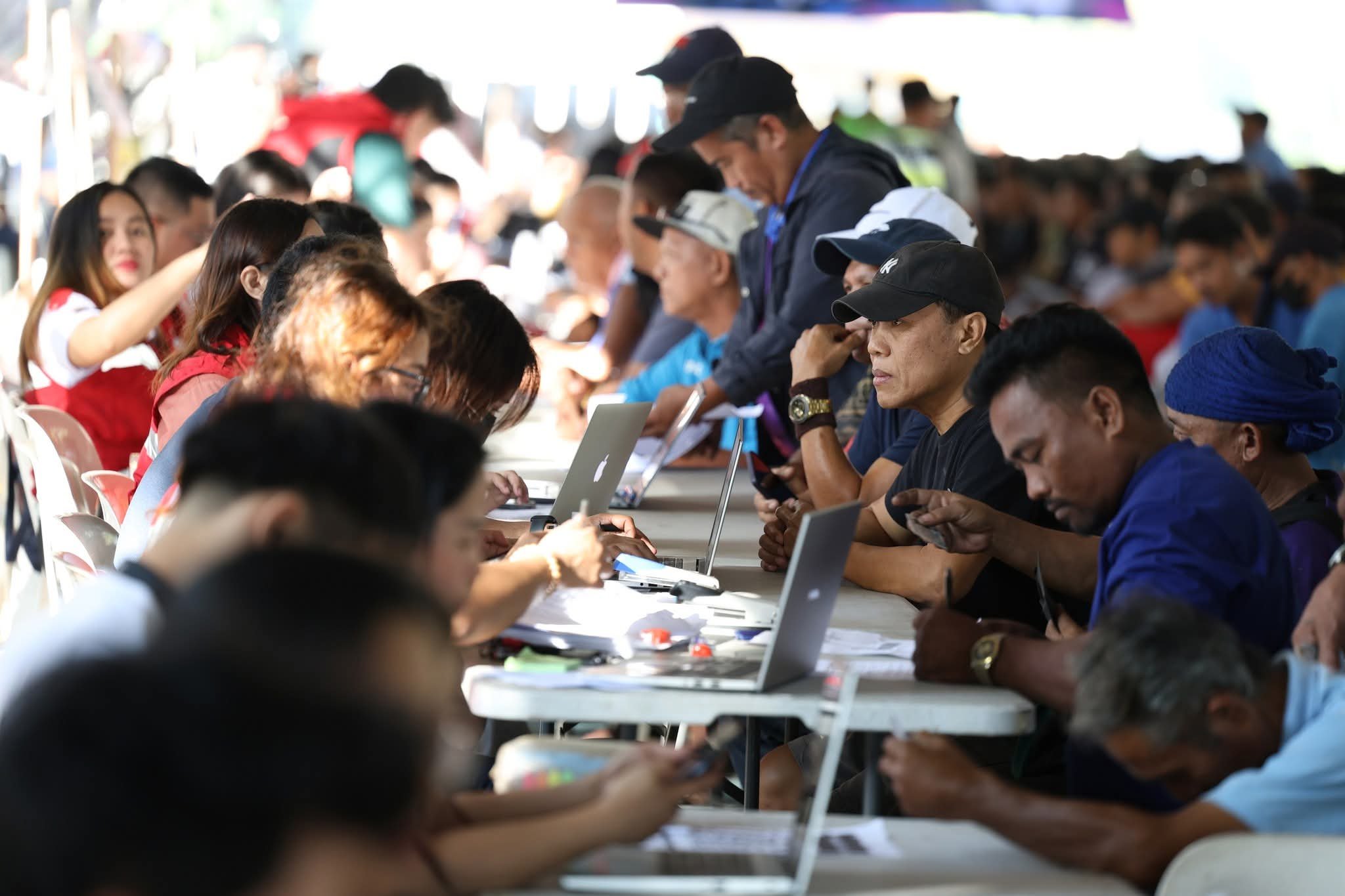 4,000 jeepney drivers receive subsidies in Quezon City
