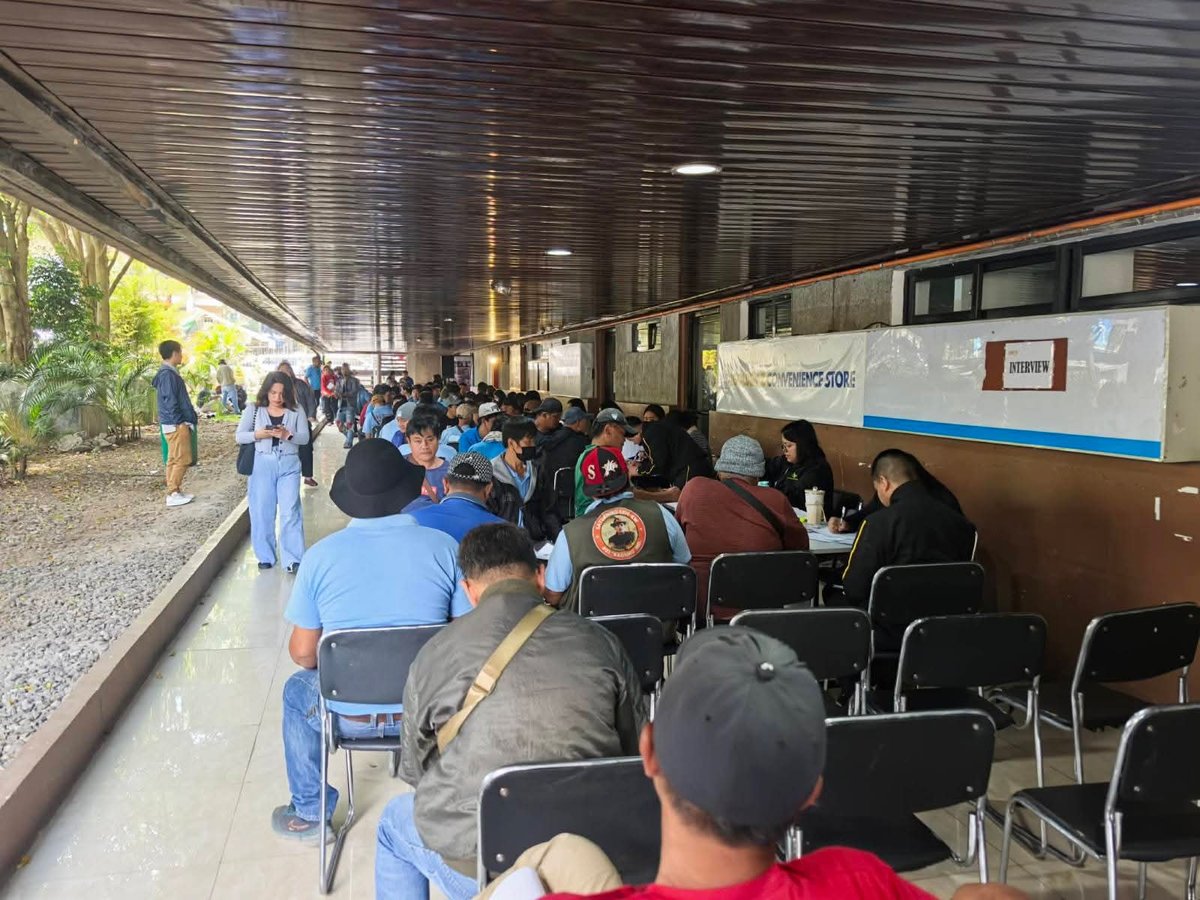 Baguio gives P5,000 aid to 1,912 PUJ drivers amid fuel price hike