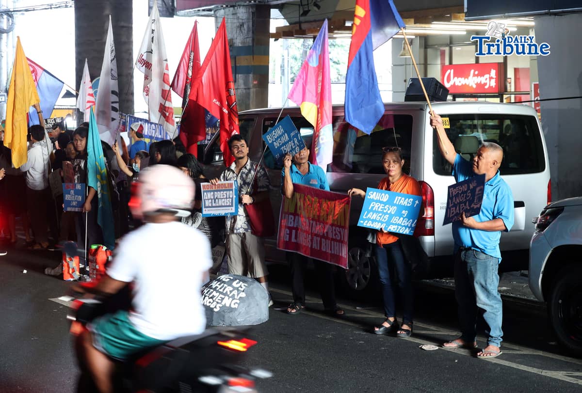 (March 26 2026) Various progressive groups join members of PISTON as part of the No to Oil Price Hike Coalition hold a rally in Cubao, Quezon City on Thursday, March 26, 2026 during the transportation strike as they call for the removal of excise tax and VAT along with consideration to repeal the oil deregulation. Photo/Analy Labor