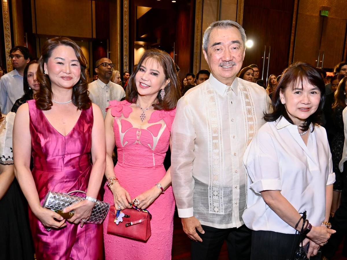 BRENDA Ngo, the columnist, Hans Sy and Carol Sy.