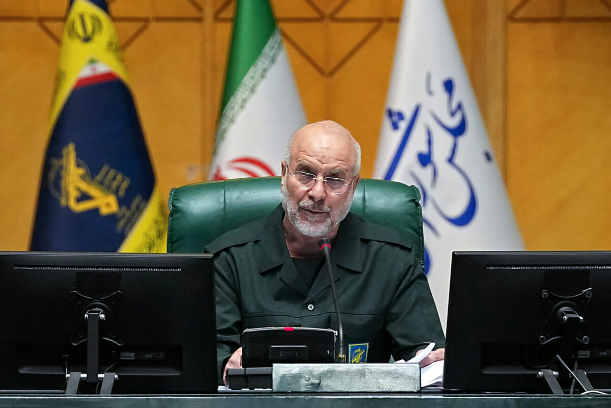 Iran braces for invasion of island 