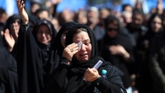 Iran Guards warn civilians near U.S. forces
