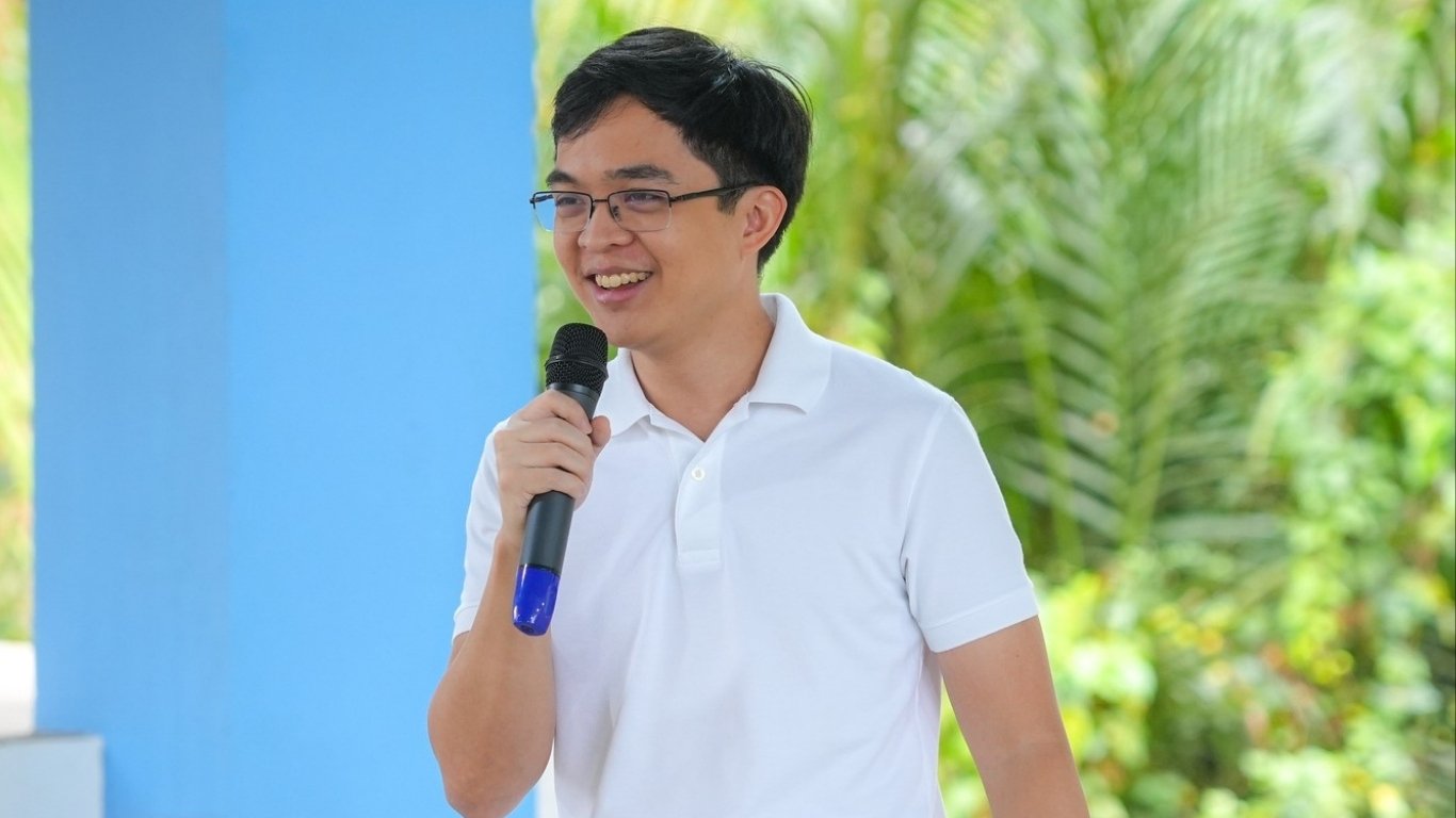 Next up: Debt crisis — Leviste