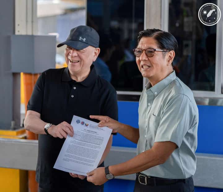 San Miguel chairman and CEO Ramon Ang and President Ferdinand Marcos Jr.
