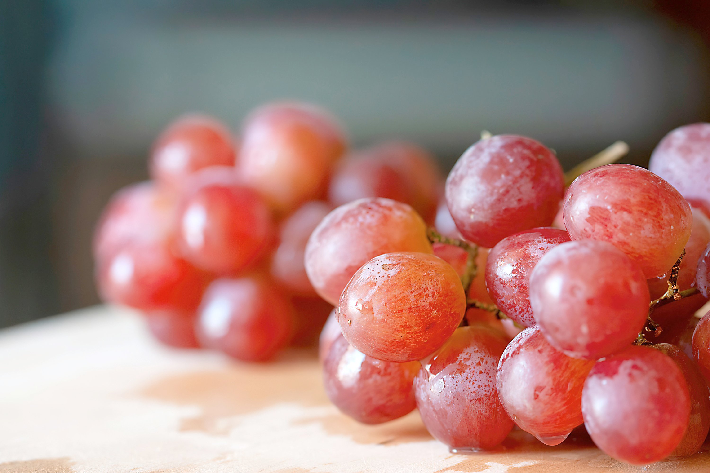 SA grapes hit Manila