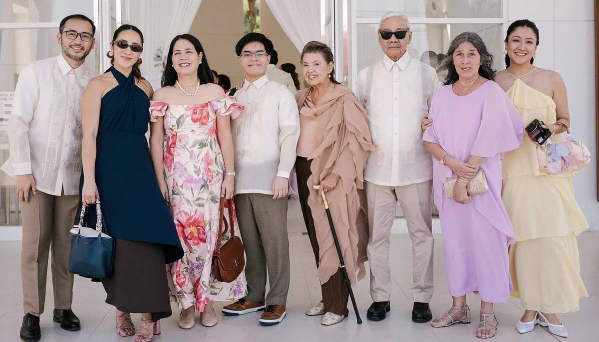 PAOLO Poblador,  Gabi Mendoza, Marivic Mendoza, JR Mendoza, Ma. Elizabeth Mendoza, Vincent Mendoza, Didi Mendoza, Joanna Poblador