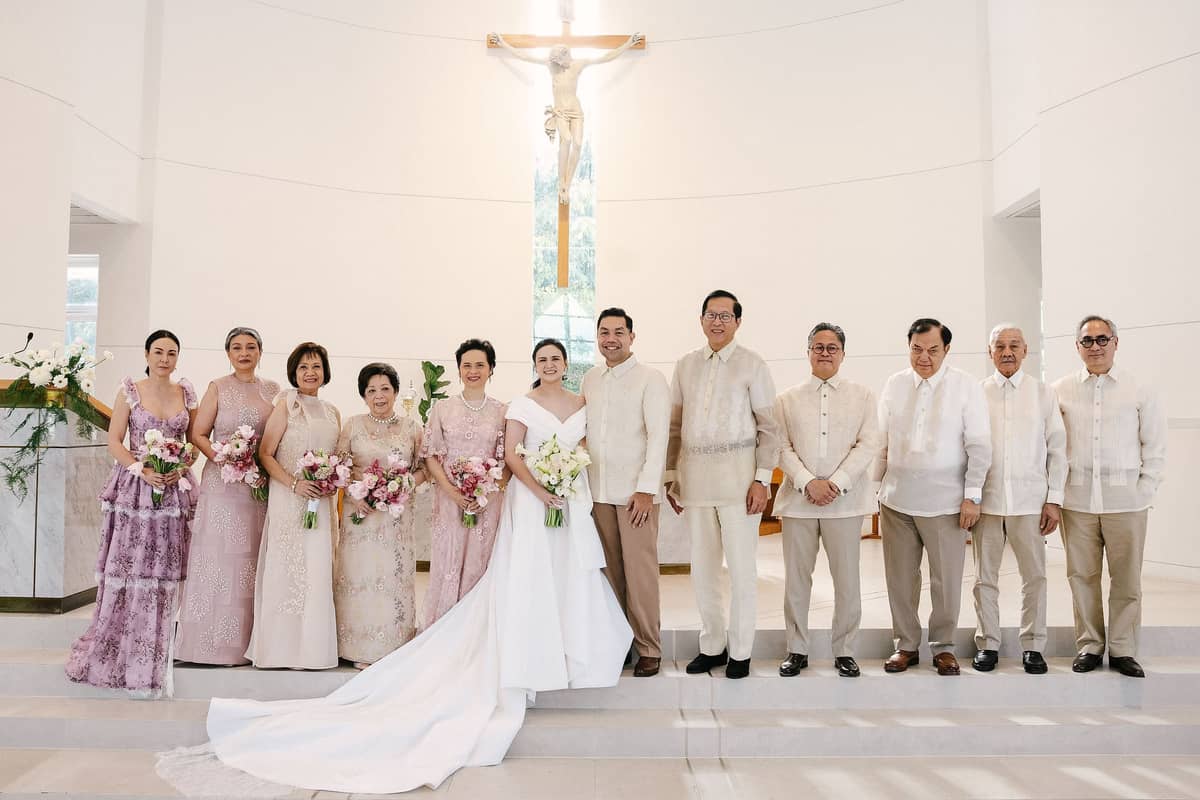 NINANGS and Ninongs: Gretchen Barretto, Susan Quiros, Dolly Galang, Maritess Lopez, Marilou pineda, the bride and groom, Lito Camacho Marc Medina Bobby Galang, Vincent Mendoza, Eduardo Calma